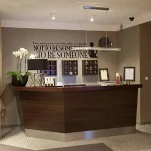 Hotel Comm Airport Poznan