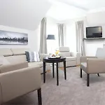 Hotel Comm Airport 3*