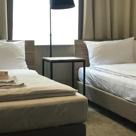 Hotel Comm Airport Poznan