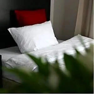 Hotel Comm Airport 3*